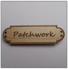 Patchwork Schild - Holzknopf